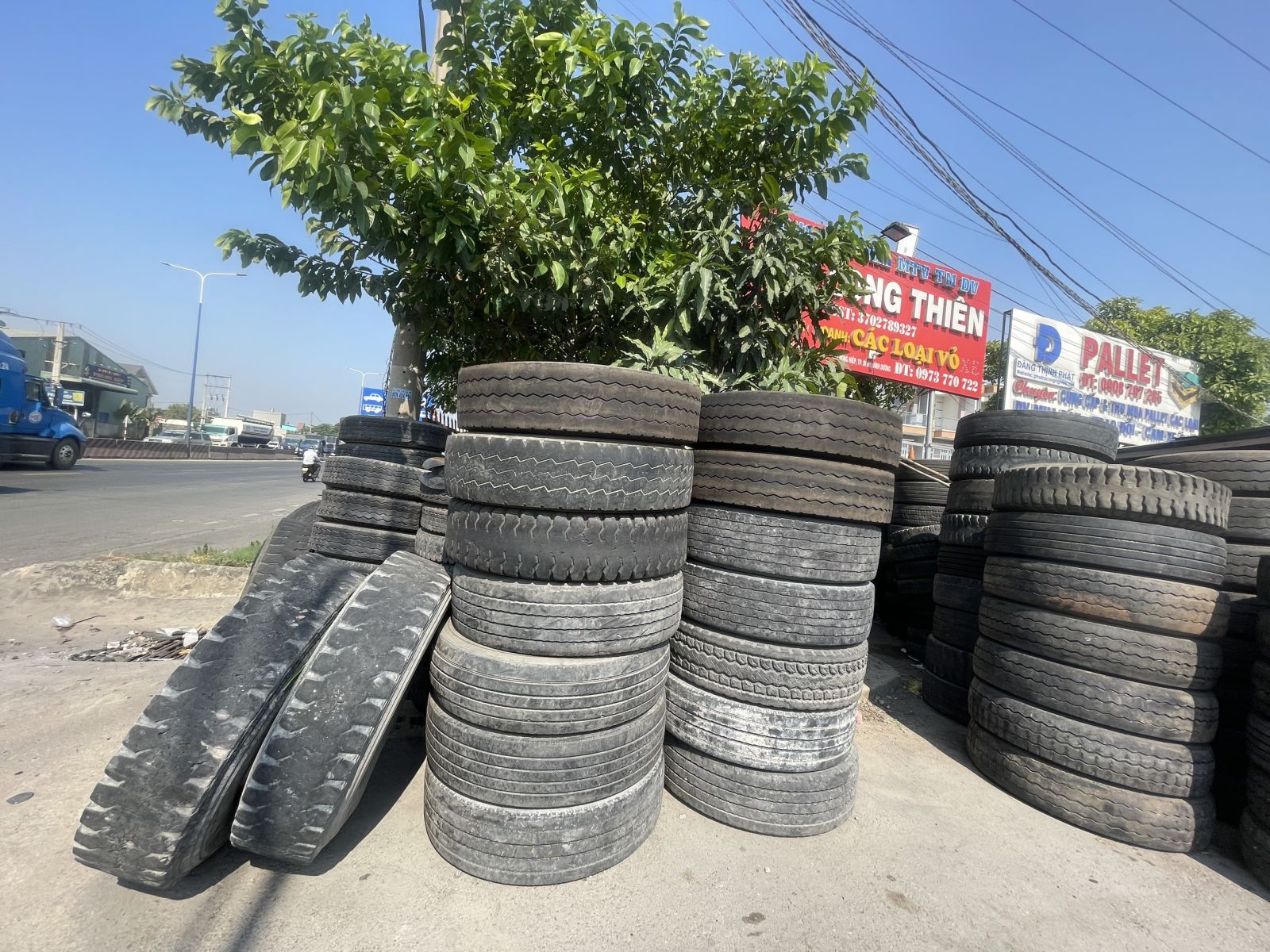 THAY LỐP XE Ô TÔ CÓ CẦN ĐÚNG KĨ THUẬT KHÔNG?